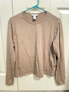 Athleta Crew Neck Long Sleeve Tee in Taupe Brown
